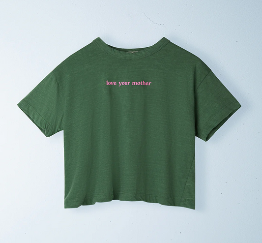 Love your mother tee | lizard