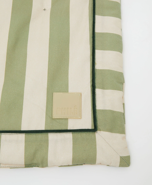 Striped play mat | green